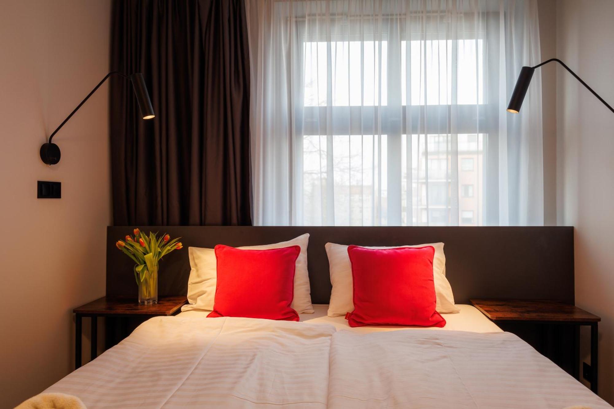 Motlawa Riverside Apartments - Boutique Stay In غدانسك الغرفة الصورة